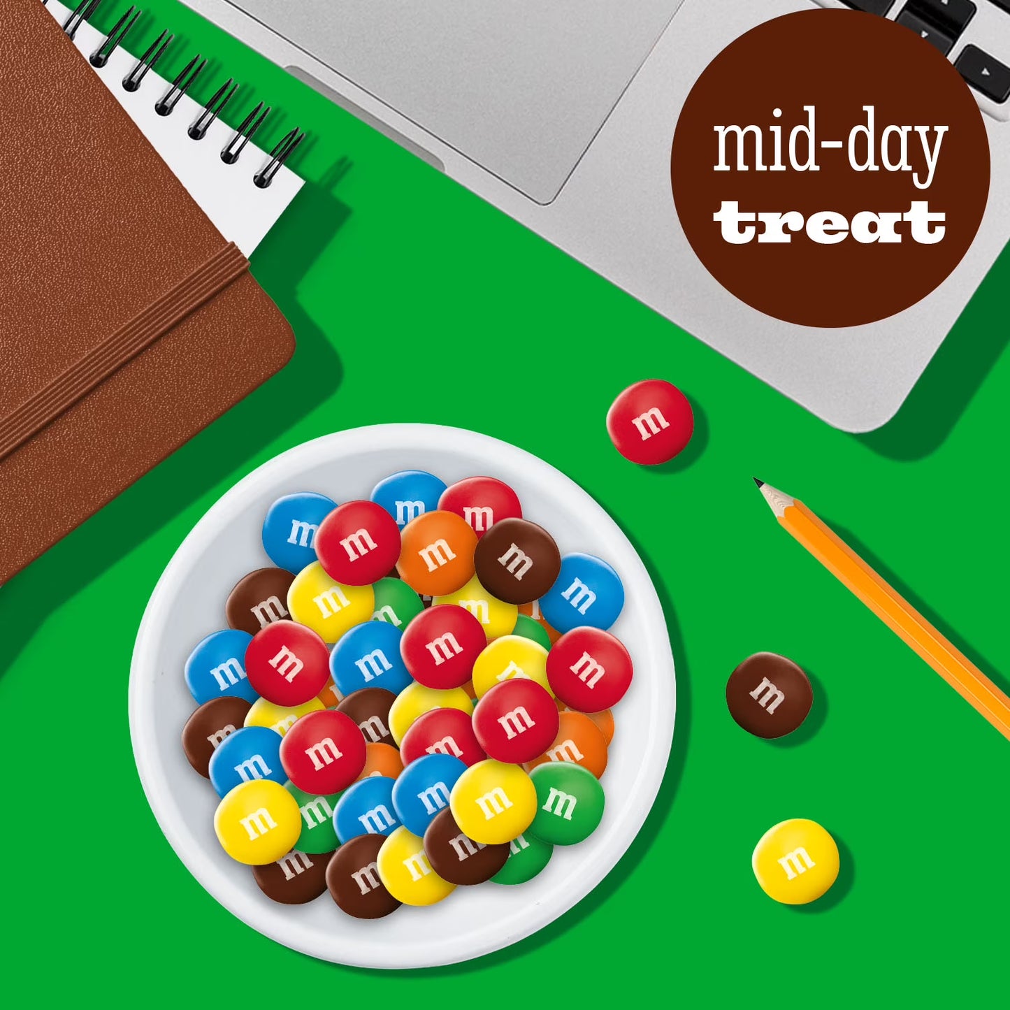 M&M’s Peanut Butter Milk Chocolate Candy, Sharing Size (9 oz Bag) – Crunchy Peanut Butter Center Covered in Milk Chocolate