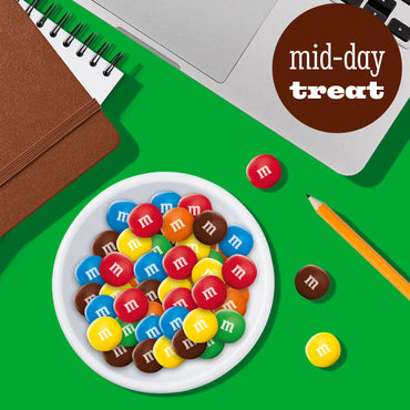 M&M’s Peanut Butter Milk Chocolate Candy, Sharing Size (9 oz Bag) – Crunchy Peanut Butter Center Covered in Milk Chocolate