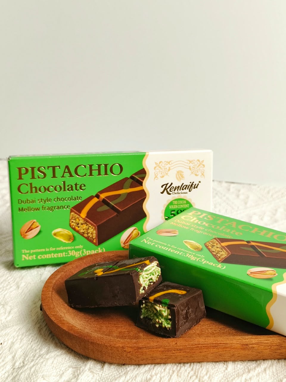 4 Pack Dubai Style Pistachio Chocolate Bars 30g Each Premium Chocolate Treat